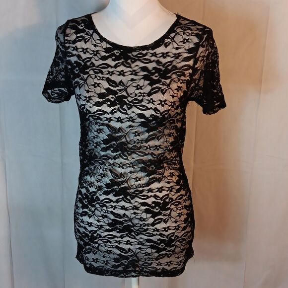 Black Floral Lace Top - Picture 6 of 6